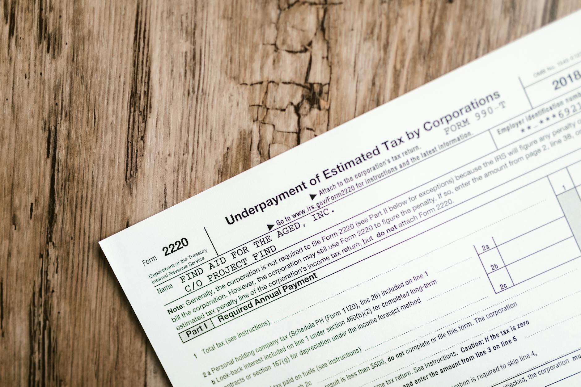 確定申告3年目で気づいた「医療費控除」の見落とし - tax document