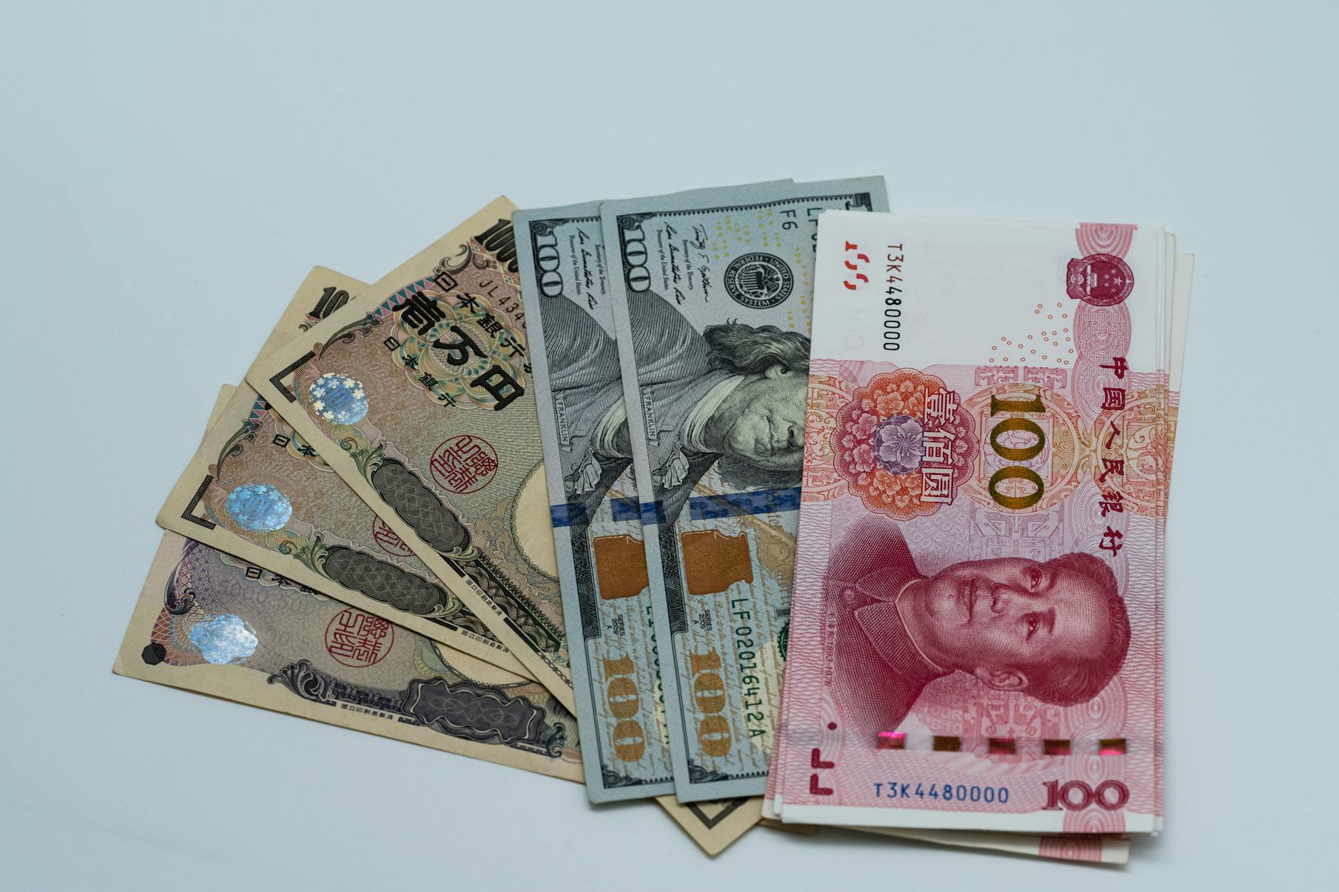 米国株中心でも「全力」にしない3つの理由