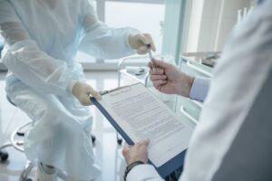 健康診断と医療費控除の関係｜診断費用は控除になる？ - health checkup document