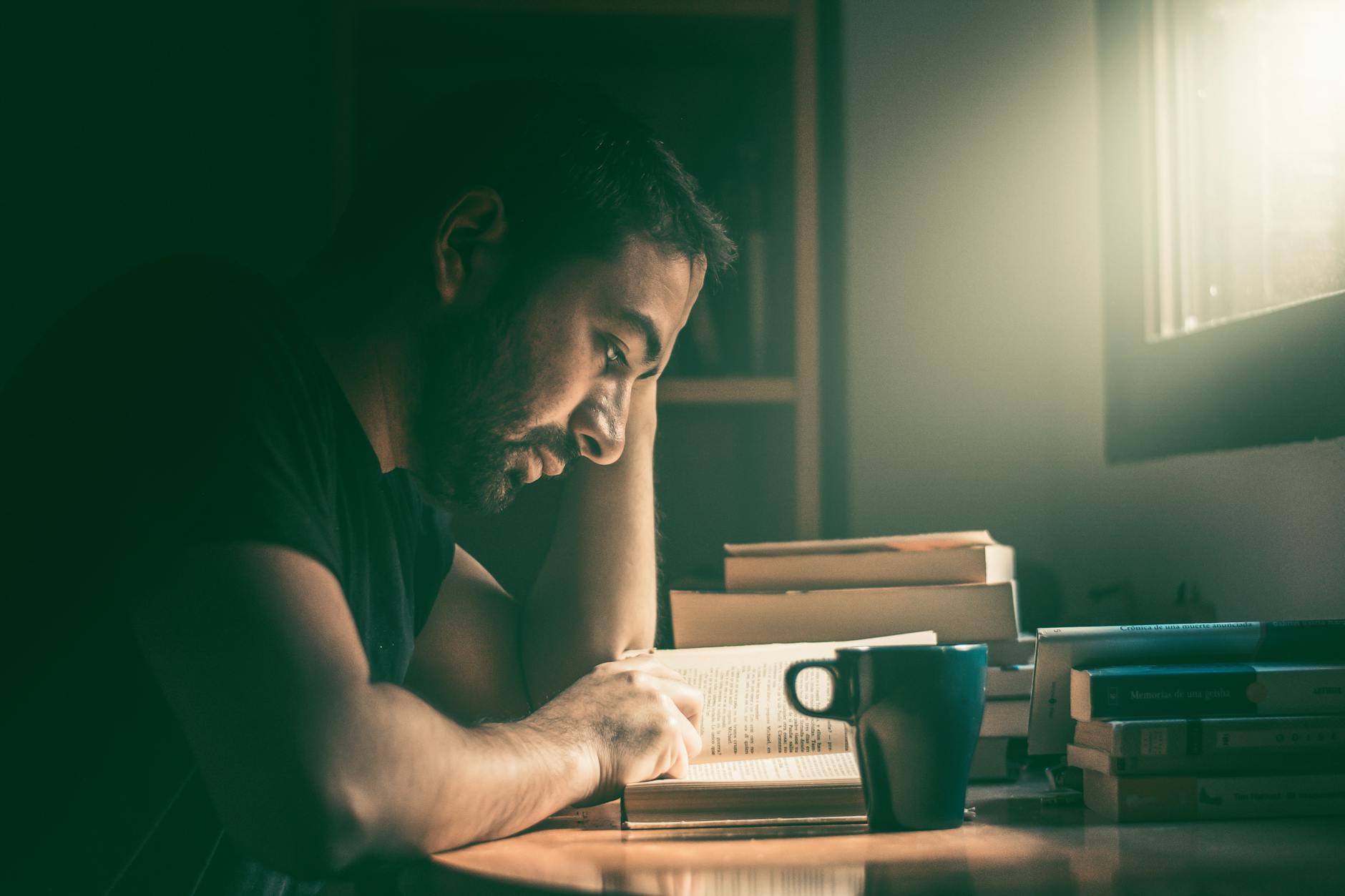 投資の勉強は何から始めるか｜私が学んだ順番と続け方 - reading book study