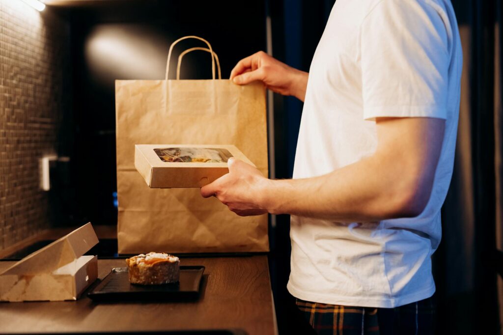 冷凍弁当・宅食を自炊と上手に併用する｜無理なく続ける食事 - frozen meal kit