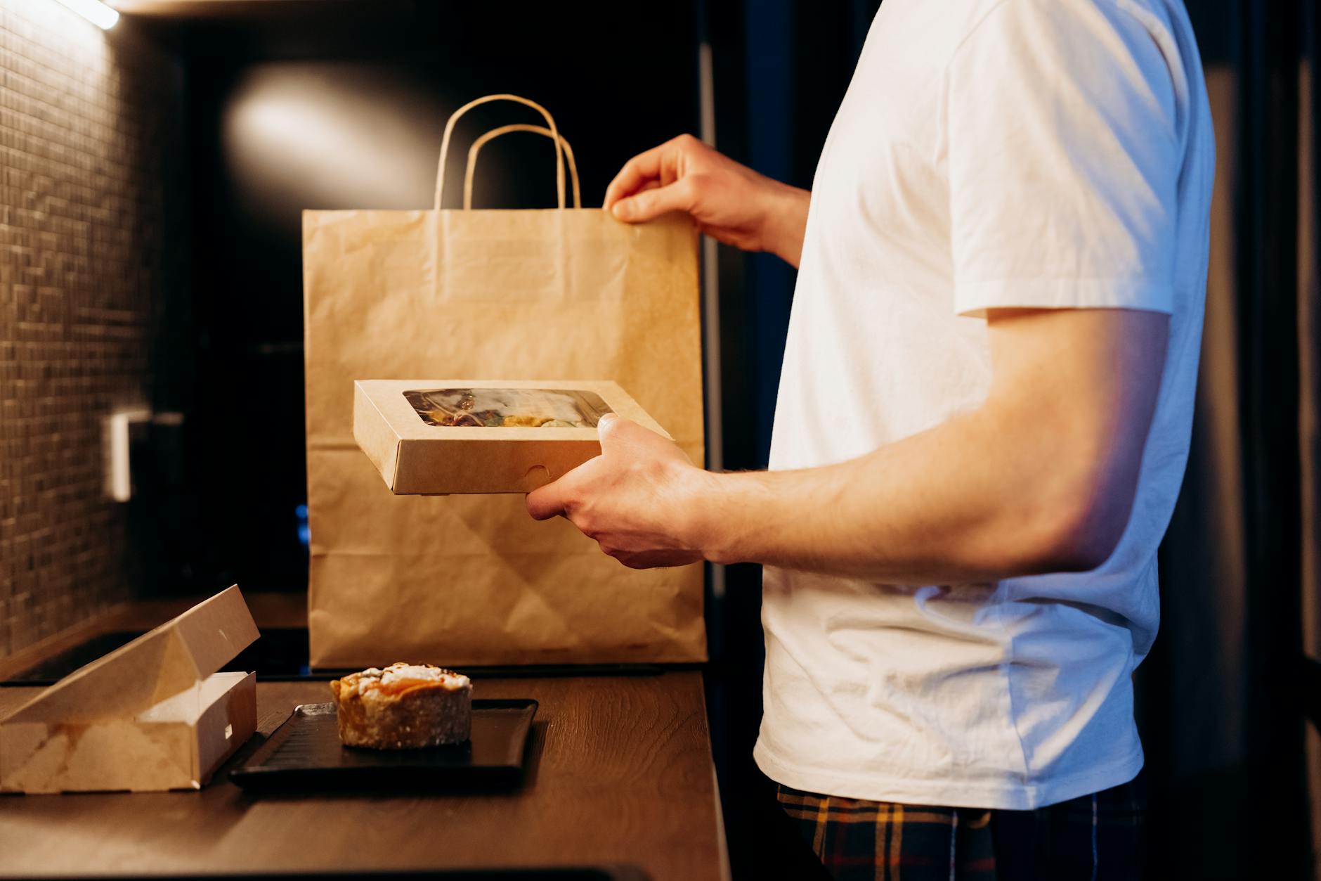 冷凍弁当・宅食を自炊と上手に併用する｜無理なく続ける食事 - frozen meal kit