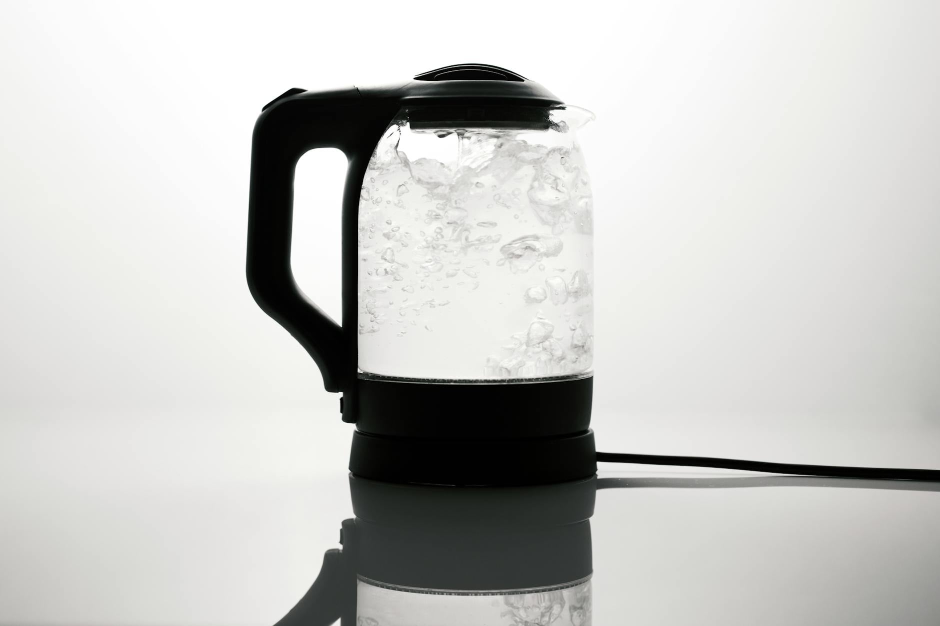 電気ケトルで時短と節約｜お湯を沸かす時間を減らす