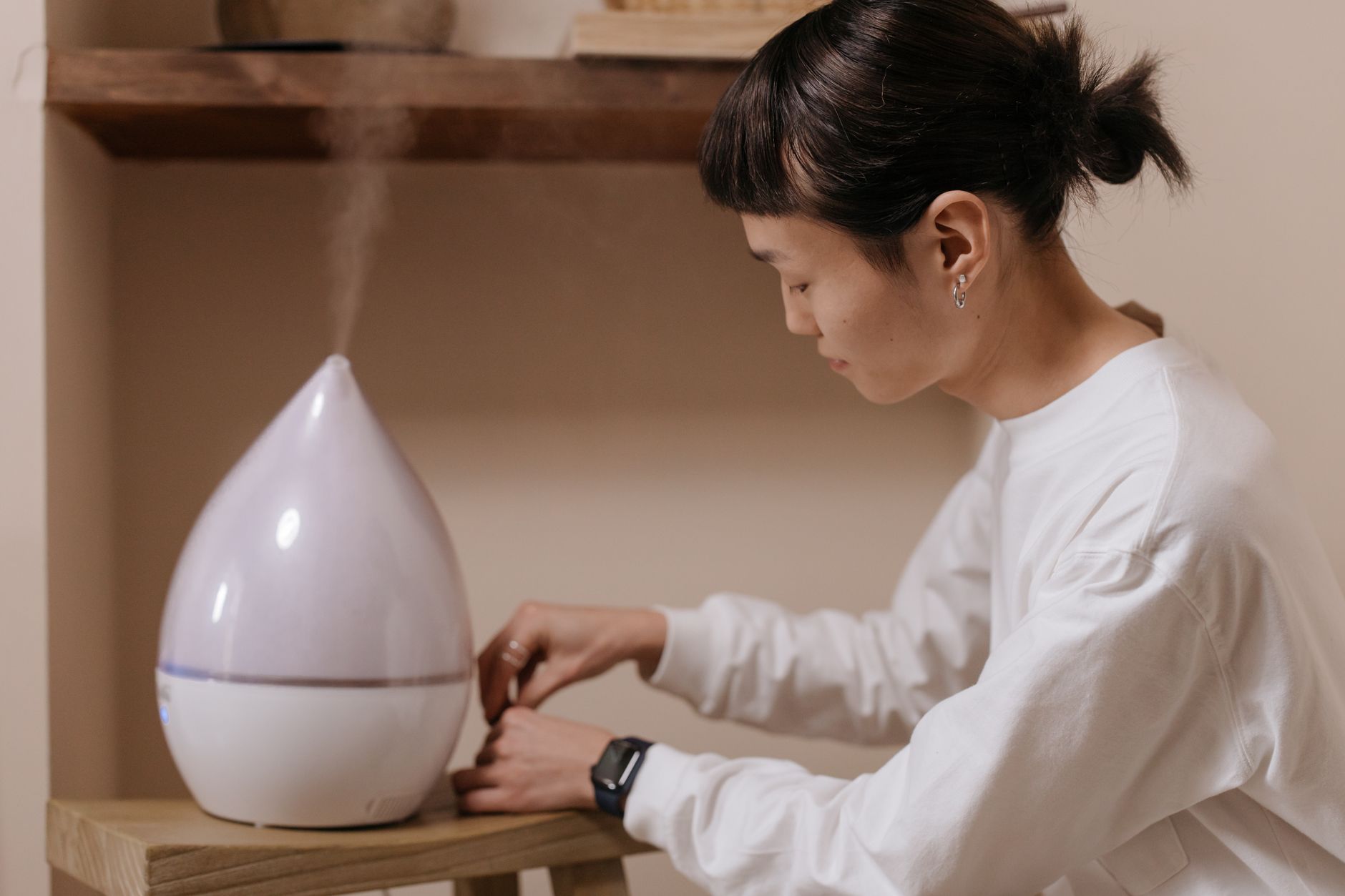 加湿器でエアコンの乾燥対策|在宅の喉と肌を守る