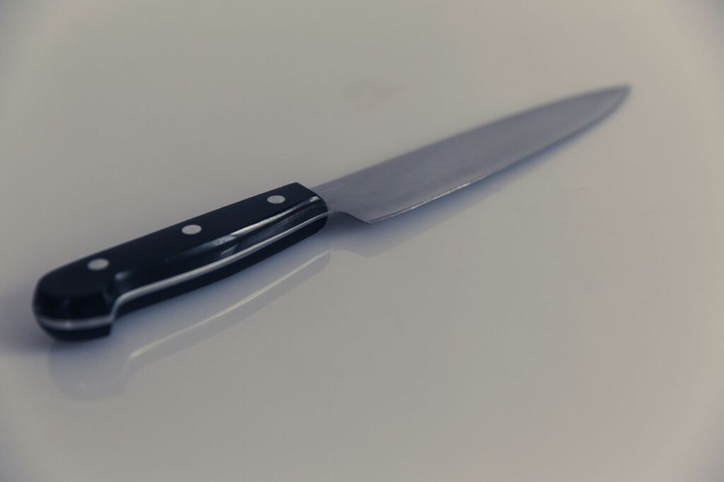 ステンレス三徳包丁で自炊が楽になる｜選び方と使い方 - kitchen knife stainless
