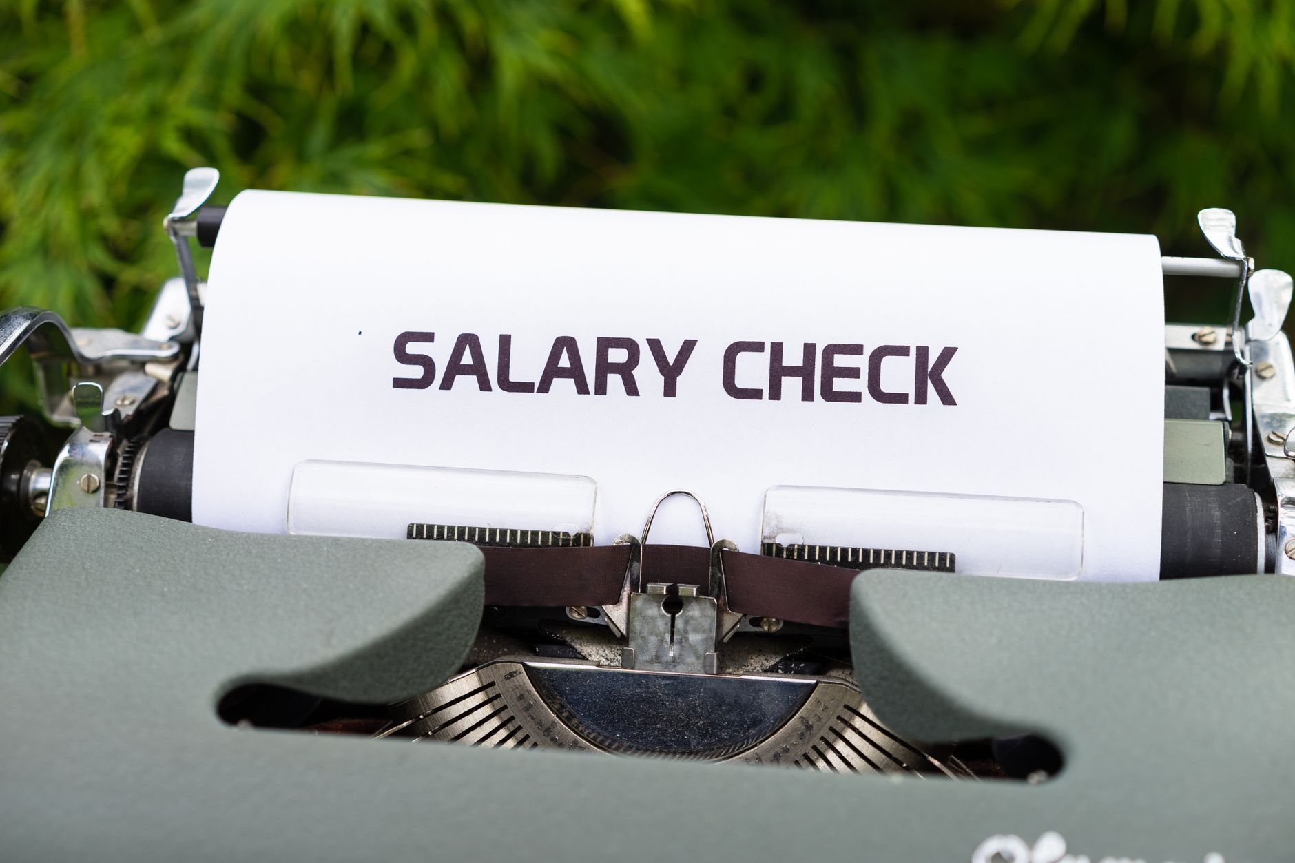 給与所得控除の仕組み｜会社員の「みなし経費」 - salary income document