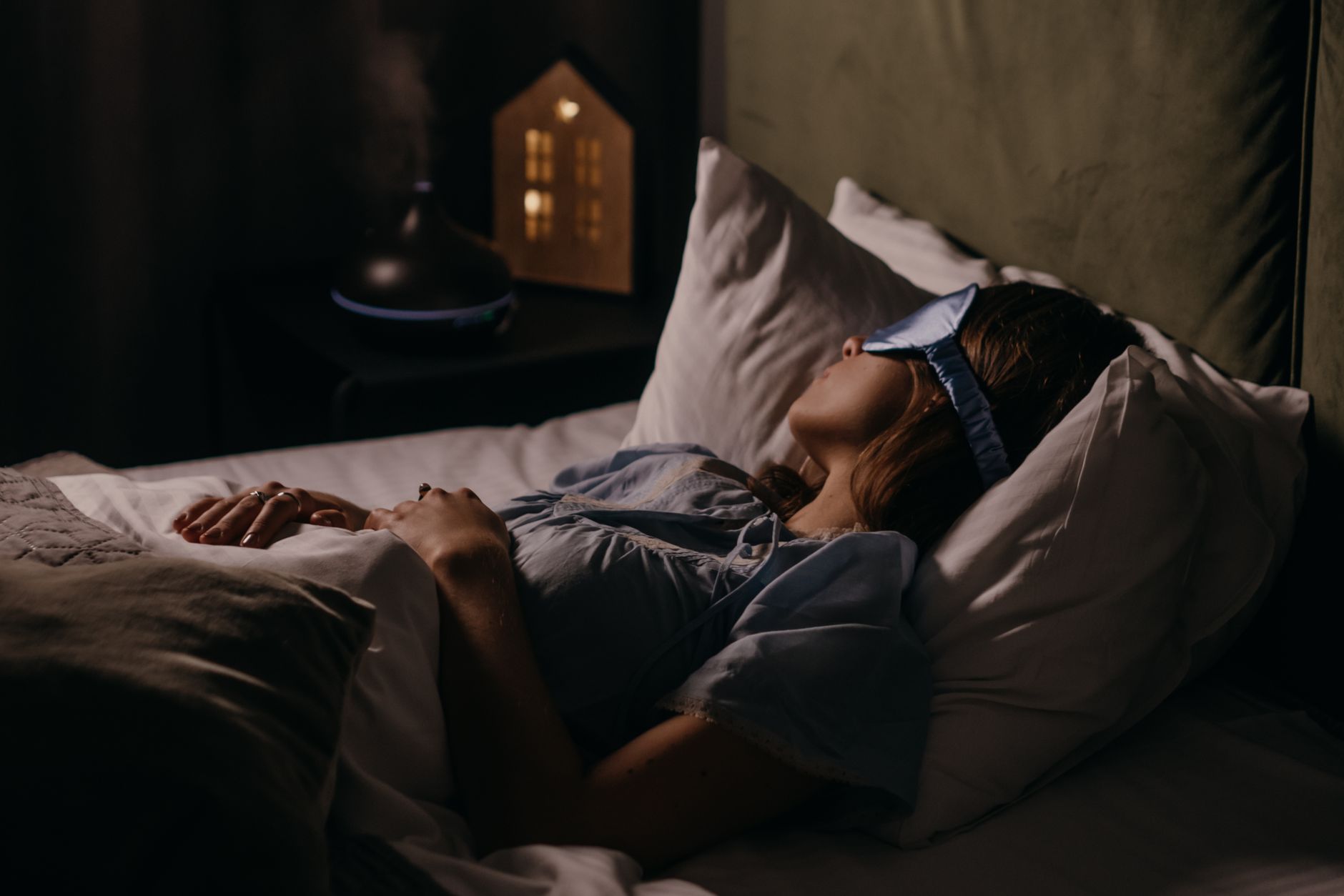 睡眠の質を上げて暮らしを変える|眠りに投資する考え方