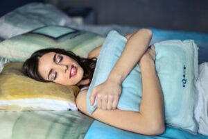 睡眠の質を上げる夜の習慣 - good sleep bedroom night