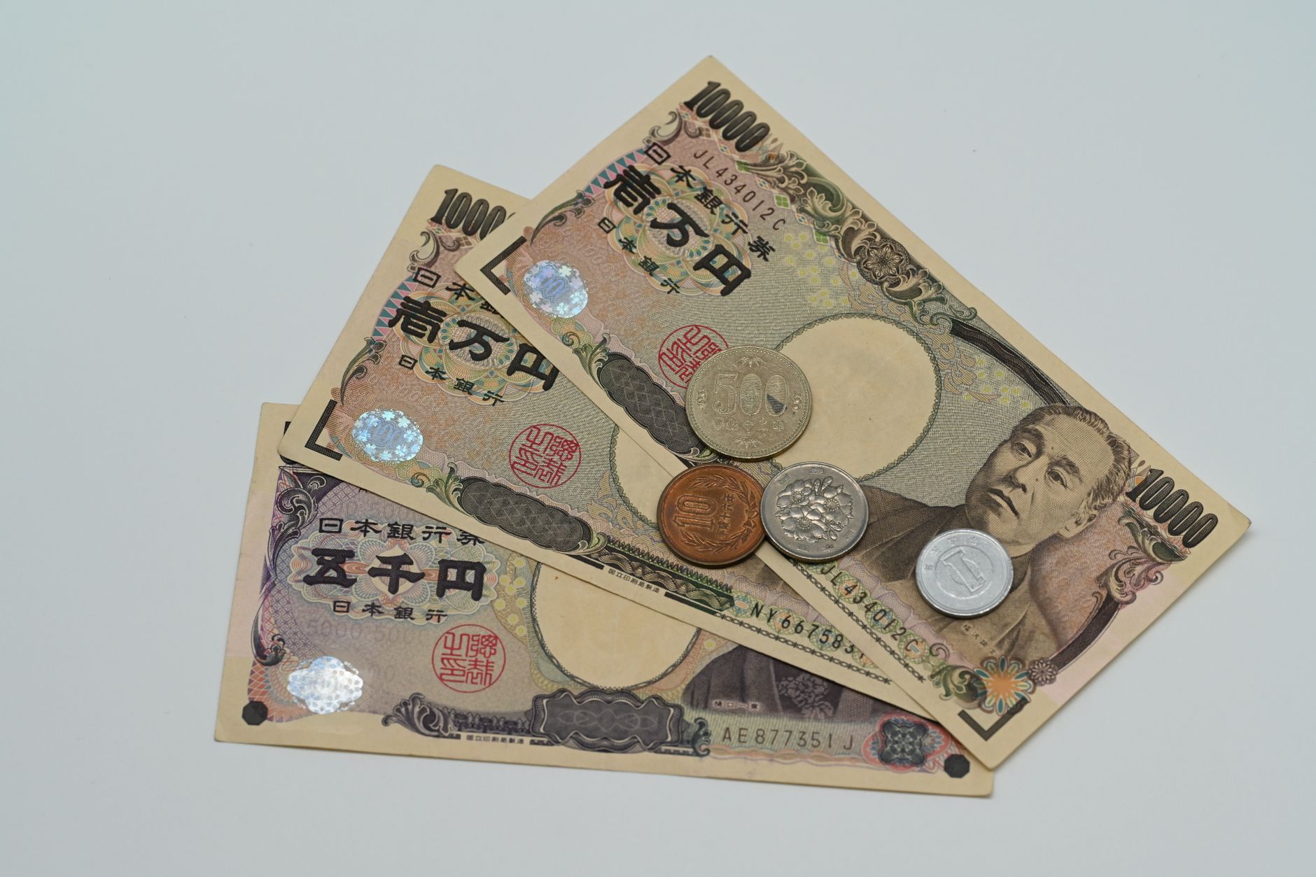 小さな金額でも複利は効く｜月1万円から始める意味