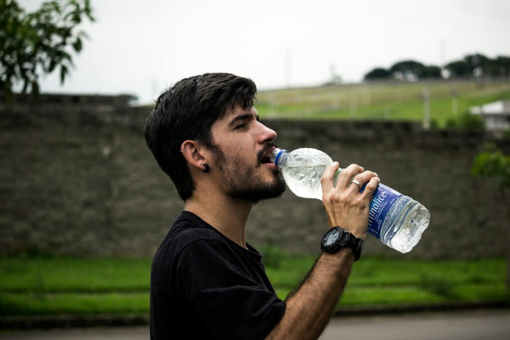 夏の水分補給と熱中症対策を低コストで続ける工夫 - drinking water summer